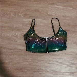 Iheartraves tops shows underboob